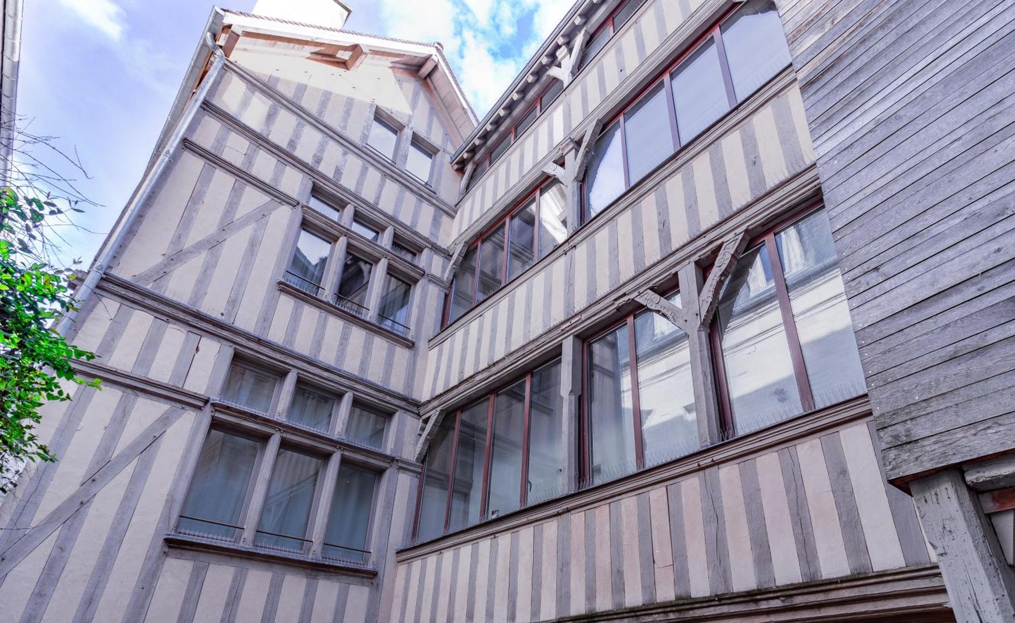 Le 13 Elegant Troyes Apartment Bagian luar foto